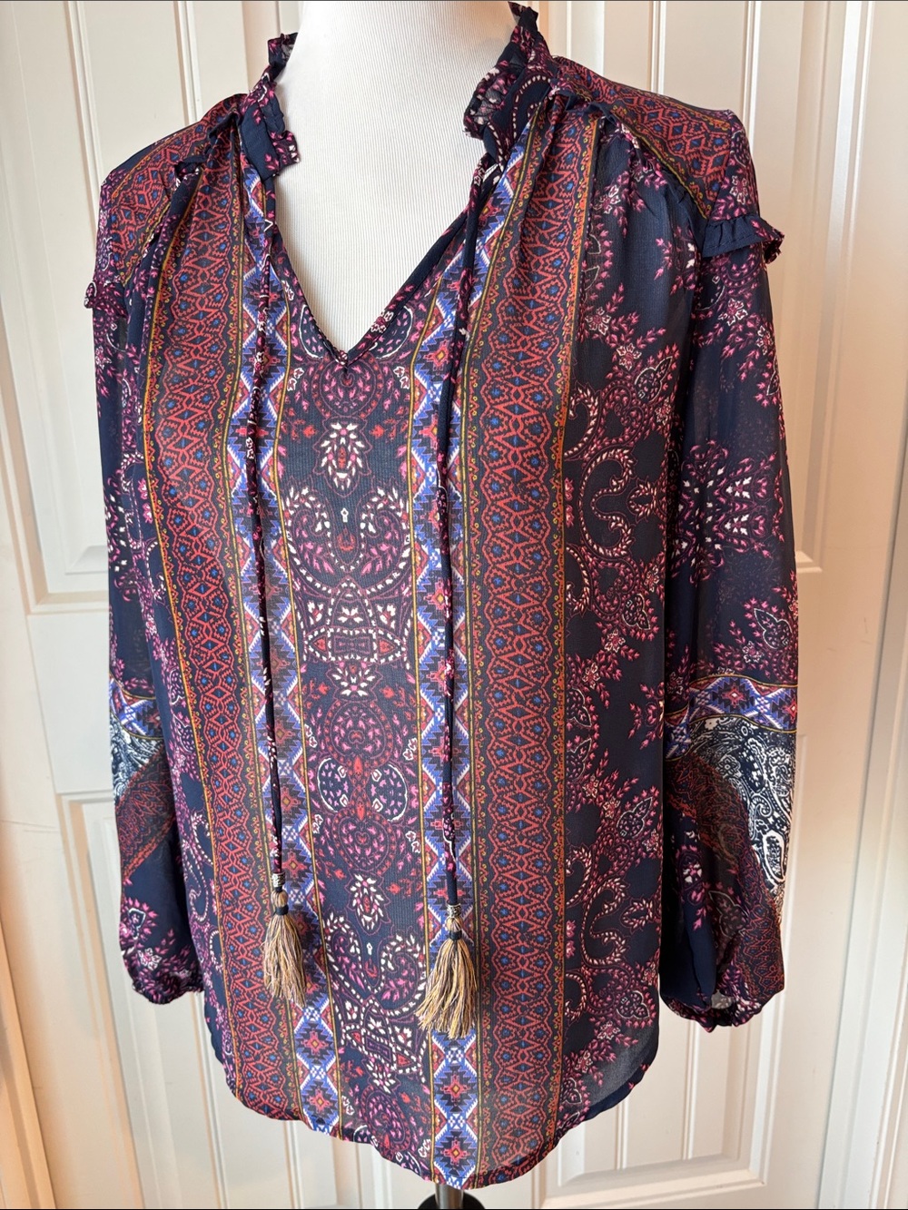 KNOX ROSE Women's Navy Floral Paisley V-Neck Boho Blouse with Tassels
